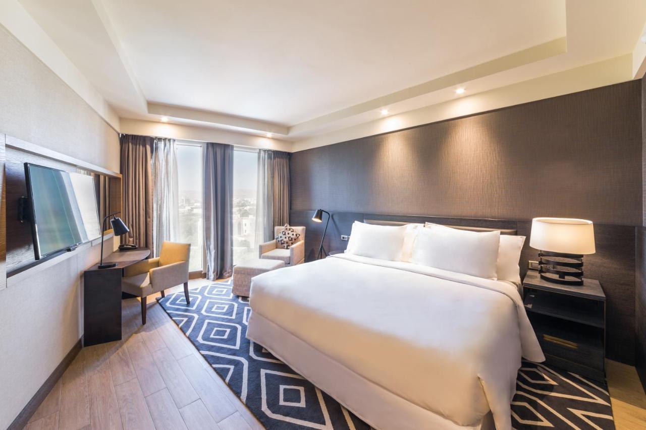 เรดิสัน คอลเลคชั่น โฮเทล บามาโก Hotel ภายนอก รูปภาพ