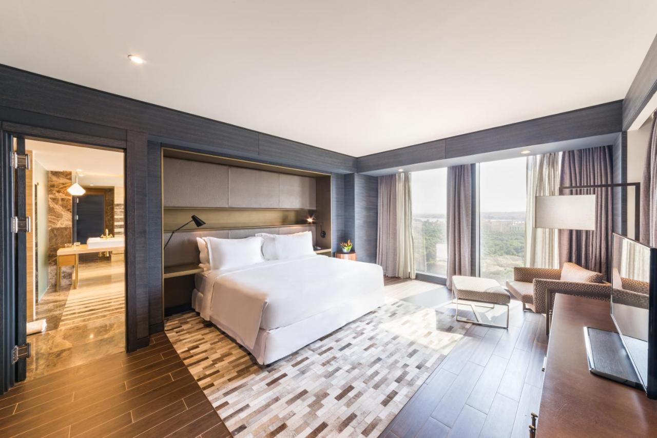 เรดิสัน คอลเลคชั่น โฮเทล บามาโก Hotel ภายนอก รูปภาพ