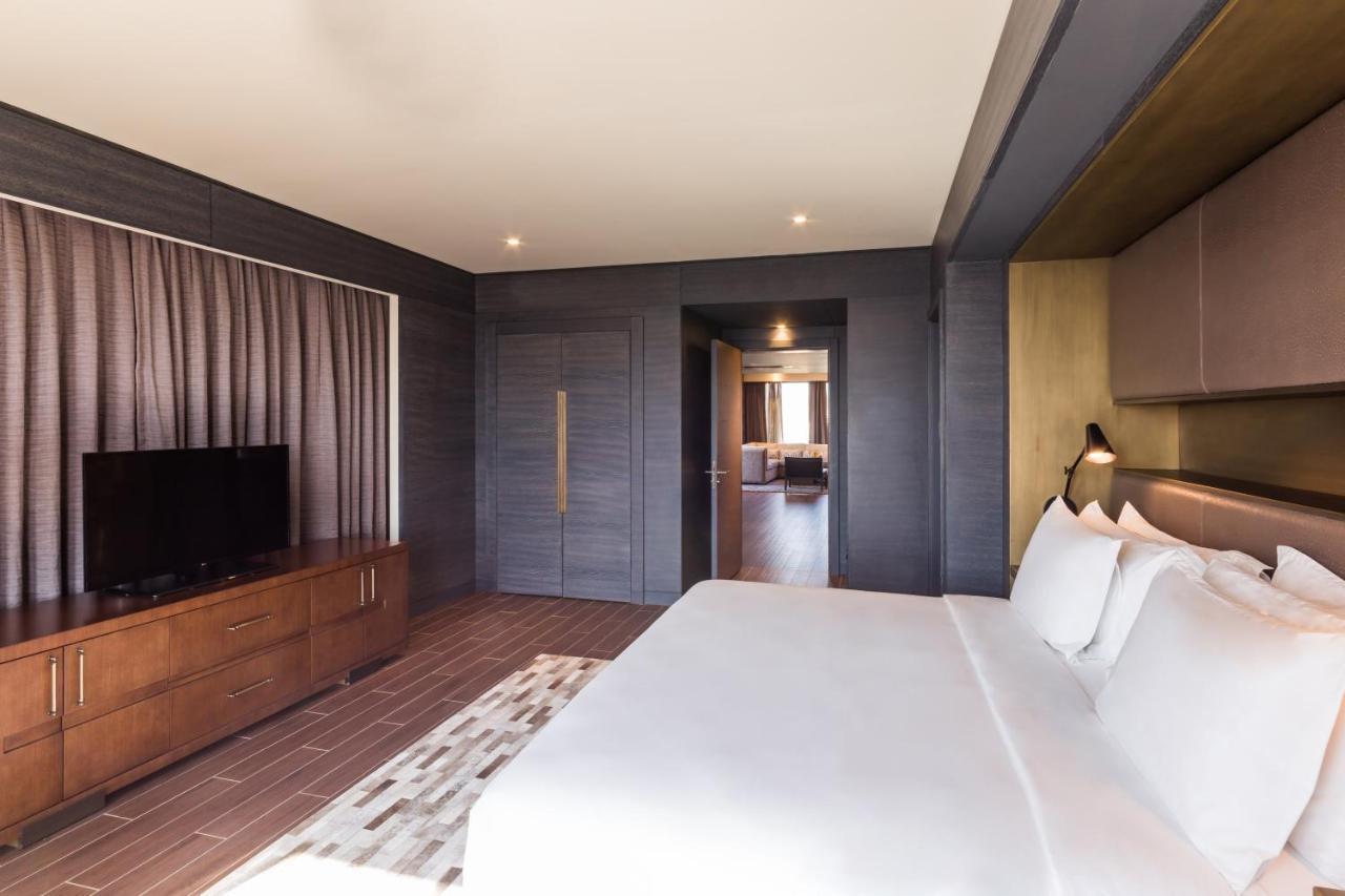 เรดิสัน คอลเลคชั่น โฮเทล บามาโก Hotel ภายนอก รูปภาพ